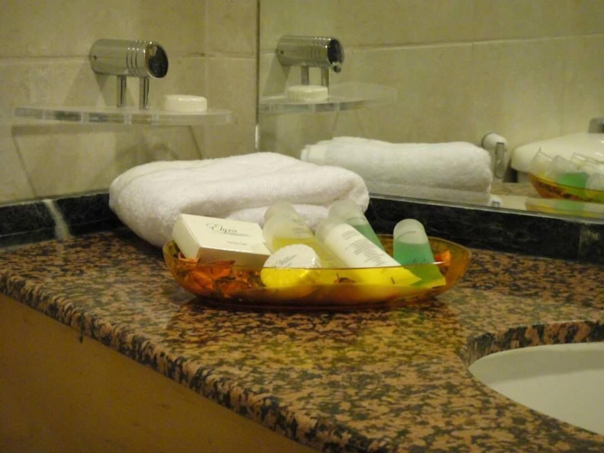 Renad Hotel Amman Buitenkant foto
